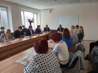 Как наладить взаимодействие между общественностью, управляющими компаниями и государственными контрольными органами в решении вопросов жилищно-коммунальной сферы?