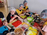 Маленькие поварята 